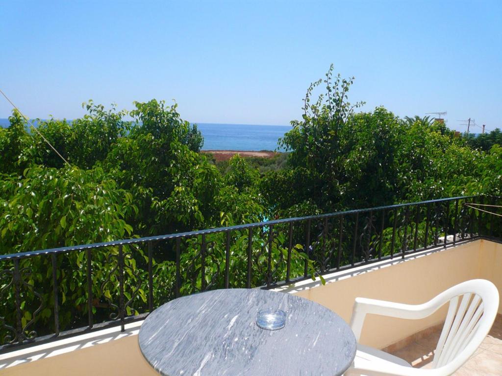 Serenity Hideaway Palaiochora Quarto foto